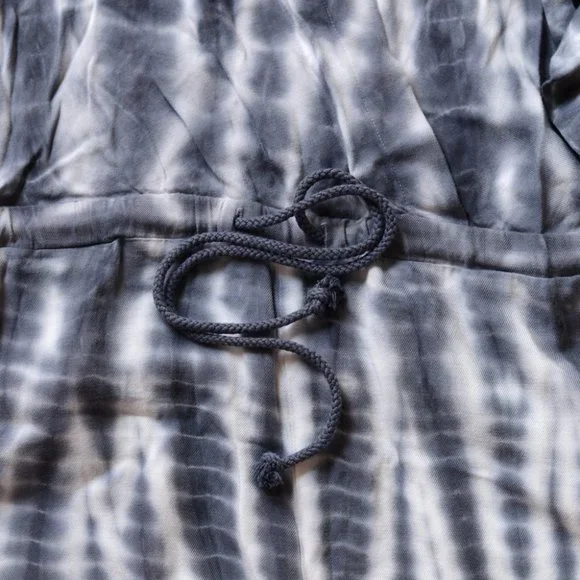 NEW Cloth & Stone Tie-Dyed Blue White Romper Medium - Picture 4 of 7